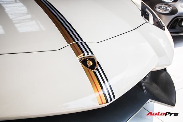 Đại gia Bạc Liêu tiếp tục lột xác Lamborghini Aventador độ phiên bản kỷ niệm 50 năm theo phong cách hãng thời trang đình đám - Ảnh 5.