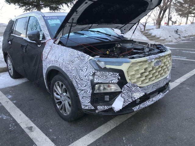 Lộ diện Ford Everest thế hệ mới: Lột xác ngỡ ngàng, tiệm cận xe sang, đe doạ Toyota Fortuner - Ảnh 2. Lộ diện Ford Everest thế hệ mới: Lột xác ngỡ ngàng, tiệm cận xe sang, đe doạ Toyota Fortuner - Ảnh 2.