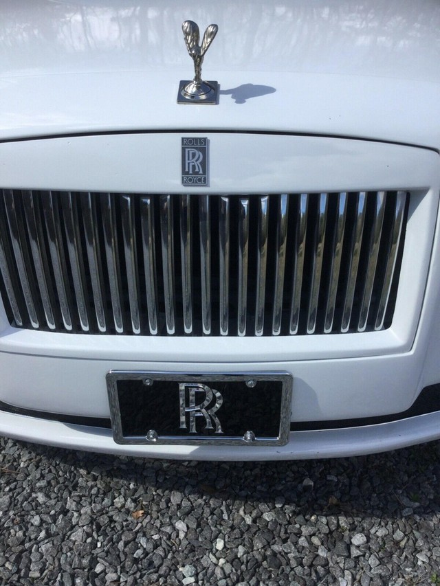 Nhìn rất Rolls-Royce Ghost mà lại là Lincoln nhưng màn độ limousine còn thuyết phục hơn - Ảnh 6.
