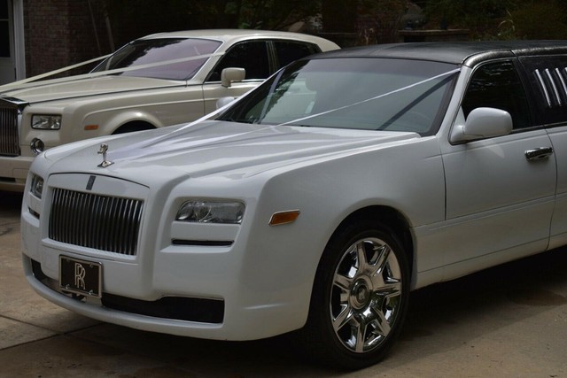 Nhìn rất Rolls-Royce Ghost mà lại là Lincoln nhưng màn độ limousine còn thuyết phục hơn - Ảnh 4.