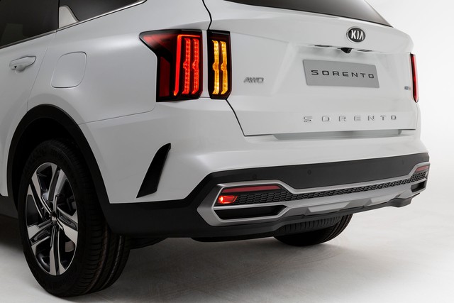 Mổ xẻ Kia Sorento qua bộ ảnh chi tiết mới nhất: Sò lột xác từ trong ra ngoài - Ảnh 8. Mổ xẻ Kia Sorento qua bộ ảnh chi tiết mới nhất: Sò lột xác từ trong ra ngoài - Ảnh 8.