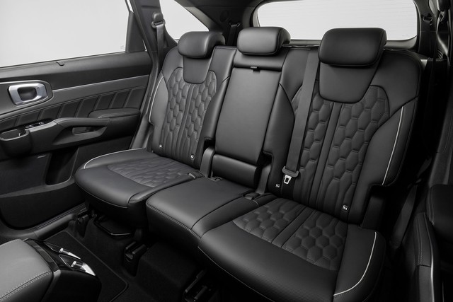 Mổ xẻ Kia Sorento qua bộ ảnh chi tiết mới nhất: Sò lột xác từ trong ra ngoài - Ảnh 18. Mổ xẻ Kia Sorento qua bộ ảnh chi tiết mới nhất: Sò lột xác từ trong ra ngoài - Ảnh 18.