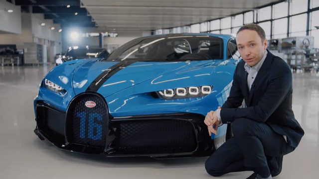 Ra mắt xe thời Covid-19: Dàn lãnh đạo Bugatti chào hàng siêu phẩm Chiron Pur Sport mới