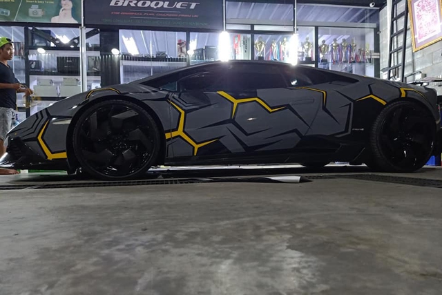 Chán màu xi-măng, Lamborghini Huracan độ Mansory lột xác với phong cách rạn nứt - Ảnh 3.