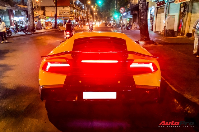 Tiếp tục đổi chủ, Lamborghini Huracan từng của doanh nhân Nguyễn Quốc Cường trở về màu sơn nguyên bản - Ảnh 6.