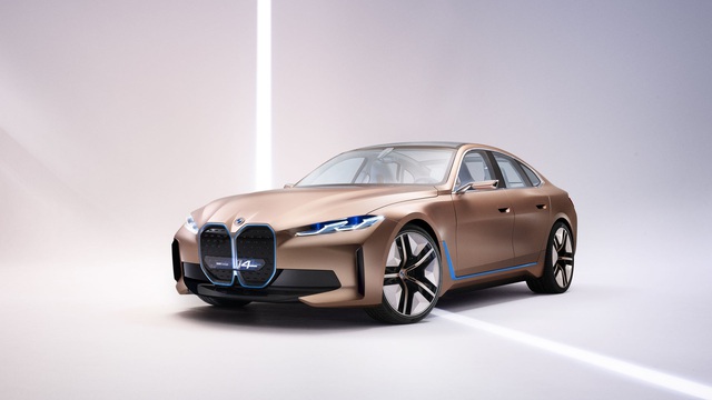 BMW sẽ khai tử nhiều xe chạy xăng, dầu bán chậm để tập trung phát triển xe điện