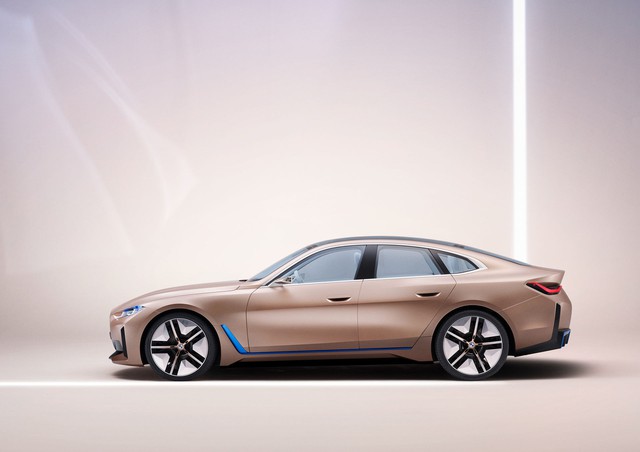 Ra mắt BMW i4 Concept: Đâu cũng đẹp… trừ mỗi mặt! - Ảnh 2.