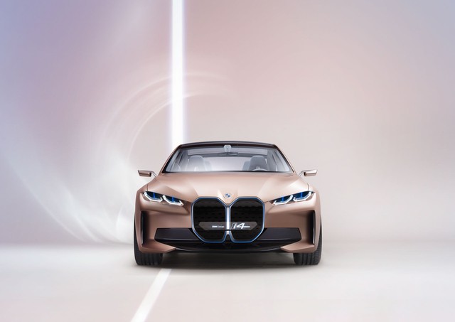 Ra mắt BMW i4 Concept: Đâu cũng đẹp… trừ mỗi mặt! - Ảnh 3.