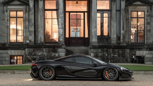 McLaren lỗ thê thảm