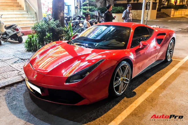 Chia tay ông Đặng Lê Nguyên Vũ, Ferrari 488 GTB màu đỏ tìm được chủ nhân mới tại Sài Gòn - Ảnh 5.