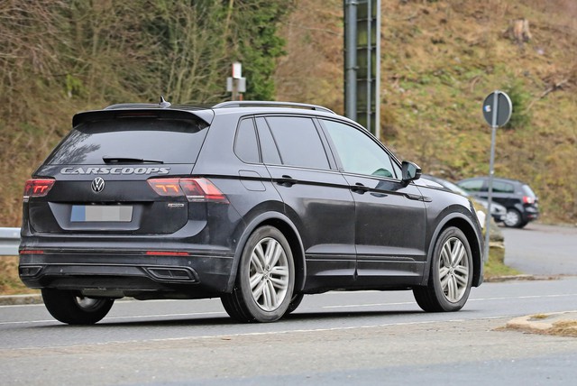 Volkswagen Tiguan 2020 lộ diện trần trụi, đe doạ Honda CR-V - Ảnh 3.