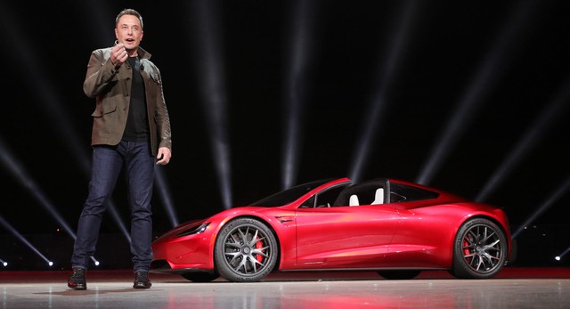 CEO Tesla Elon Musk lại phát ngôn gây sốc về COVID-19, Tesla gánh vạ lây - Ảnh 1.