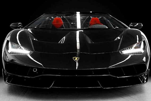 Lamborghini Centenario sieu hiem duoc chao ban lai Gia bang 5 chiec Aventador nhung van duoc coi la mon hoi