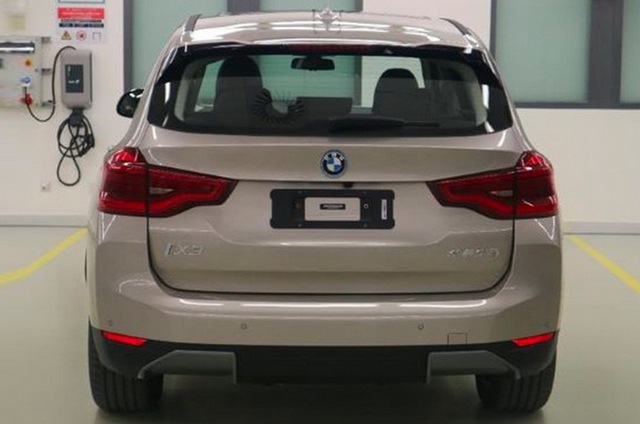 Lộ diện hoàn chỉnh BMW iX3 - SUV không tốn một giọt xăng, công suất gần 300 mã lực - Ảnh 1.
