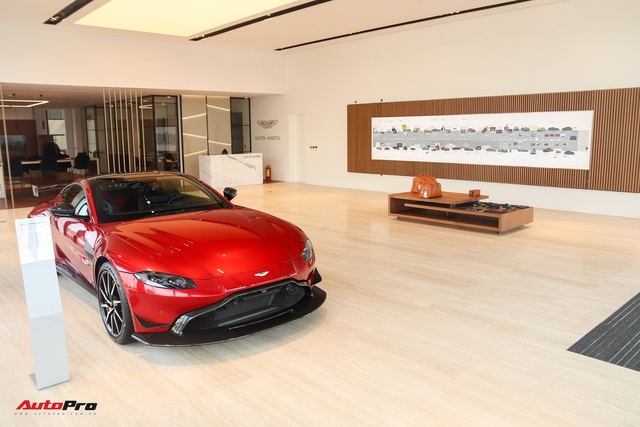 Đột nhập showroom siêu xe, siêu sang lớn nhất Việt Nam sắp khai trương: Ngoài Lamborghini, Bentley, Aston Martin còn 2 thương hiệu bí ẩn khác - Ảnh 7.