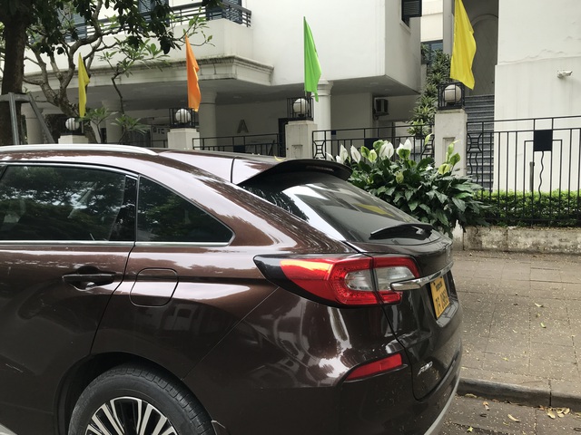 Xế lạ của Honda bất ngờ xuất hiện trên đường phố Hà Nội: 5 chỗ ngồi, đàn anh của CR-V - Ảnh 7. Xế lạ của Honda bất ngờ xuất hiện trên đường phố Hà Nội: 5 chỗ ngồi, đàn anh của CR-V - Ảnh 7.
