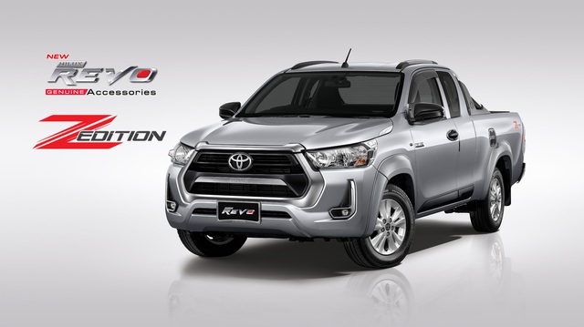 Toyota Hilux 2021 'bảnh' hơn với bộ bodykit hoàn toàn mới