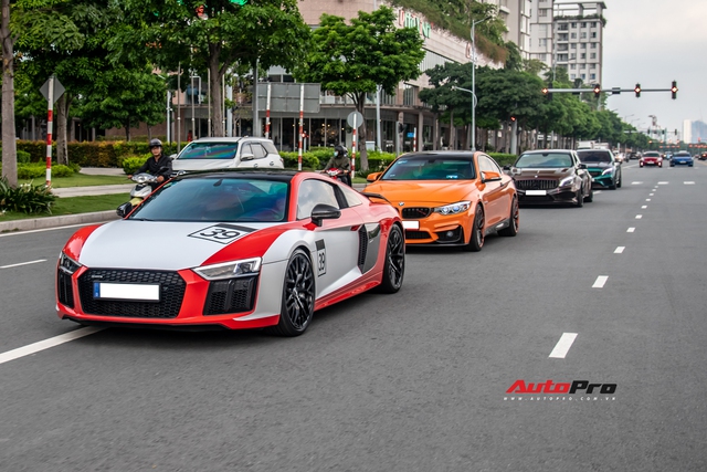 Dàn siêu xe, xe thể thao Nhật, Đức với màu sắc như tắc kè hoa hội ngộ cuối tuần tại Sài Gòn - Ảnh 1. Dàn siêu xe, xe thể thao Nhật, Đức với màu sắc như tắc kè hoa hội ngộ cuối tuần tại Sài Gòn - Ảnh 1.