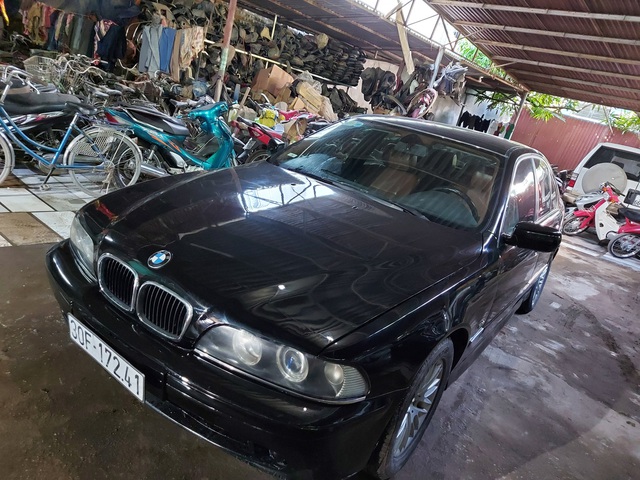 Chủ xe bán BMW 5-Series cũ với nguyện vọng đổi sang xe máy, giá chỉ nhỉnh hơn Honda SH vài chục triệu đồng  - Ảnh 4.