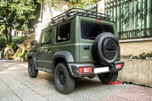 Ông Đặng Lê Nguyên Vũ bất ngờ tậu Suzuki Jimny giá 1,4 tỷ đồng, hàng hiếm chỉ có 2 chiếc tại Việt Nam - Ảnh 10.