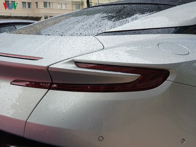 Ngắm Aston Martin DB11 màu xám Skyfall Silver độc nhất Việt Nam - Ảnh 7.