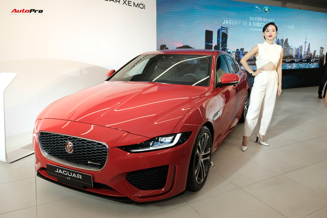 Ra mắt Jaguar XE 2020 giá từ hơn 2,6 tỷ đồng: Đối trọng Mercedes-Benz C-Class giá ngang ngửa E-Class - Ảnh 1.