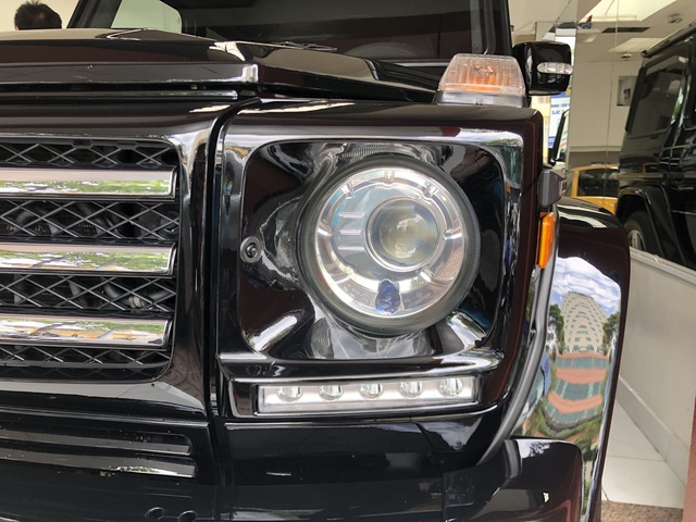 Hàng hiếm Mercedes-Benz G55 AMG biển số tứ quý 8 của Hà Nội nằm trong showroom xe sang có tiếng tại Sài Gòn - Ảnh 4. Hàng hiếm Mercedes-Benz G55 AMG biển số tứ quý 8 của Hà Nội nằm trong showroom xe sang có tiếng tại Sài Gòn - Ảnh 4.