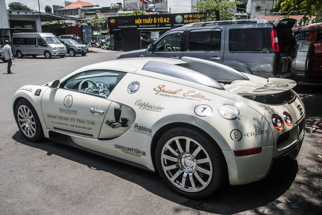 Bugatti Veyron doc nhat Viet Nam cua Trung Nguyen Legend thay bo canh vua la cung vua quen van dung phong cach cua vi Chu tich