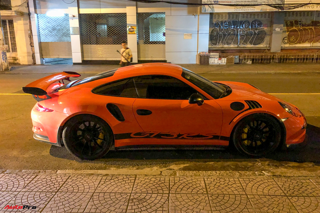 Cận cảnh Porsche 911 GT3 RS từng của ông Đặng Lê Nguyên Vũ: Ngoại thất dễ lầm tưởng với xe cũ của Cường Đô-la - Ảnh 8.