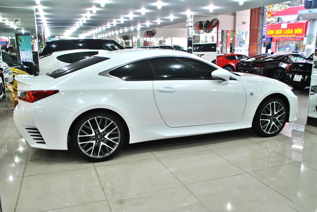 Xe chơi hàng độc Lexus RC 350 F-Sport bán lại giá 2,8 tỷ đồng, tình trạng sử dụng gây ngạc nhiên - Ảnh 2.