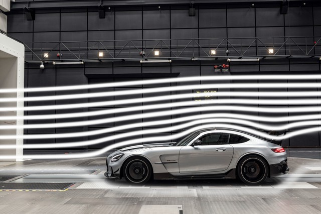 Ra mắt Mercedes-AMG GT Black Series - Siêu xe đích thực với công suất khủng, tốc độ cao - Ảnh 6.