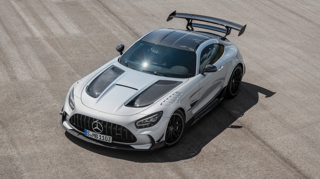 Mercedes-Benz tung phiên bản đặc biệt giới hạn của giới hạn với điều kiện mua không hề đơn giản