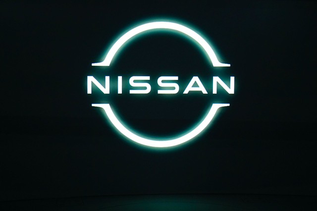 Nissan chính thức sử dụng logo mới - Ảnh 3.