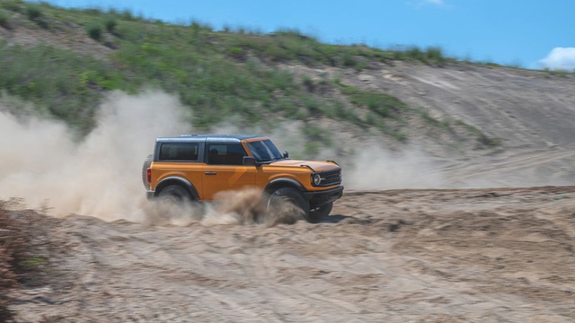 Ford Bronco cháy hàng, đại gia Việt muốn đặt mua thì phải chờ ít nhất 2 năm