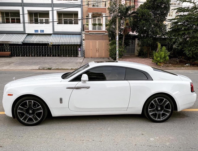 Hàng hiếm Rolls-Royce Wraith được rao bán cùng lời chia sẻ: Mua hơn 30 tỷ, bán hơn 13 tỷ - Ảnh 2.