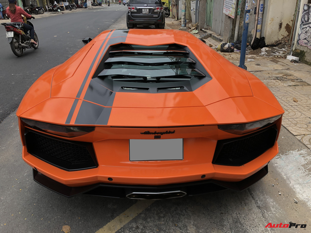 Cận cảnh Lamborghini Aventador LP700-4 độ hệ thống ống xả ngàn đô tại Sài Gòn - Ảnh 6. Cận cảnh Lamborghini Aventador LP700-4 độ hệ thống ống xả ngàn đô tại Sài Gòn - Ảnh 6.
