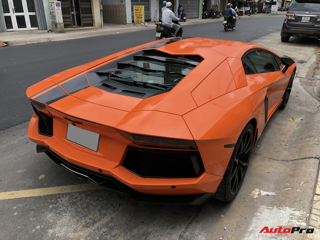 Cận cảnh Lamborghini Aventador LP700-4 độ hệ thống ống xả ngàn đô tại Sài Gòn - Ảnh 7. Cận cảnh Lamborghini Aventador LP700-4 độ hệ thống ống xả ngàn đô tại Sài Gòn - Ảnh 7.