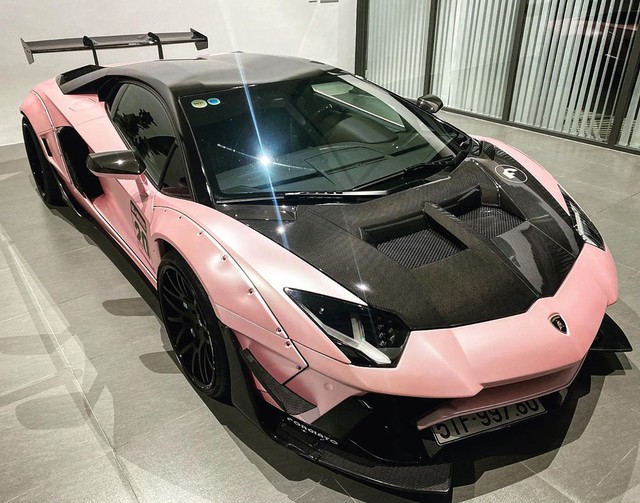 Doanh nhan Da Lat chia tay sieu pham Lamborghini Aventador do Liberty Walk phien ban gioi han