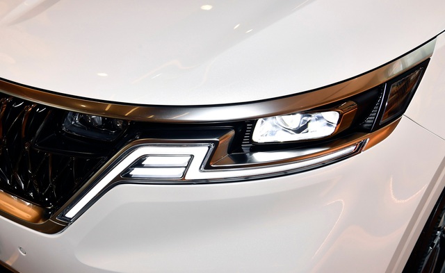 Chi tiết Kia Sedona 2021 ngoài đời thực: Đẹp như xe sang, dân Hàn đổ xô đặt mua, chờ THACO lắp ráp tại Việt Nam - Ảnh 4. Chi tiết Kia Sedona 2021 ngoài đời thực: Đẹp như xe sang, dân Hàn đổ xô đặt mua, chờ THACO lắp ráp tại Việt Nam - Ảnh 4.