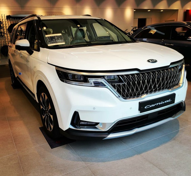 Chi tiết Kia Sedona 2021 ngoài đời thực: Đẹp như xe sang, dân Hàn đổ xô đặt mua, chờ THACO lắp ráp tại Việt Nam - Ảnh 3. Chi tiết Kia Sedona 2021 ngoài đời thực: Đẹp như xe sang, dân Hàn đổ xô đặt mua, chờ THACO lắp ráp tại Việt Nam - Ảnh 3.