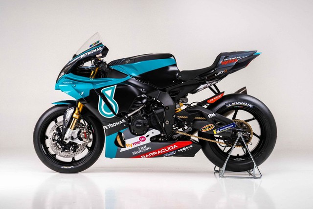 Bản sao MotoGP Petronas Yamaha SRT YZF-R1 2020 - Ảnh 5.