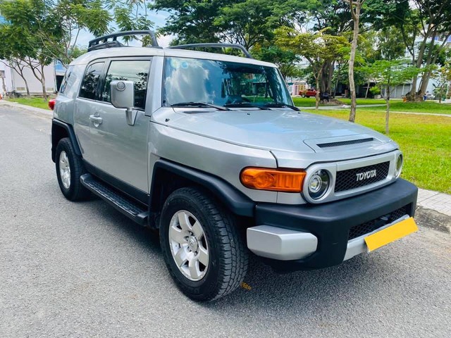 Hết thời, Toyota FJ Cruiser 13 năm tuổi vẫn đắt ngang Fortuner thế hệ mới - Ảnh 5.