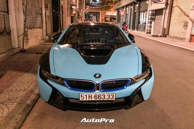 BMW i8 của doanh nhân kinh doanh online nổi bật với hai tông màu độc đáo, biển số gây chú ý hơn cả - Ảnh 3.