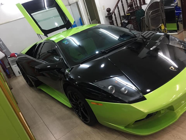 Lamborghini Murcielago xanh com doc nhat Viet Nam ve tay doanh nhan Sai Gon Bo canh hoi o Hai Phong duoc lot bo