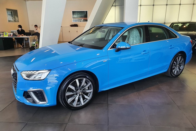 Audi A4 2020 giá từ gần 1,8 tỷ đồng tại Việt Nam, chơi lớn với trang bị vượt trội đe nẹt Mercedes-Benz C-Class và BMW 3-Series - Ảnh 2.