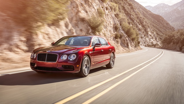 Bentley chạm ngưỡng 40.000 xe Flying Spur xuất xưởng