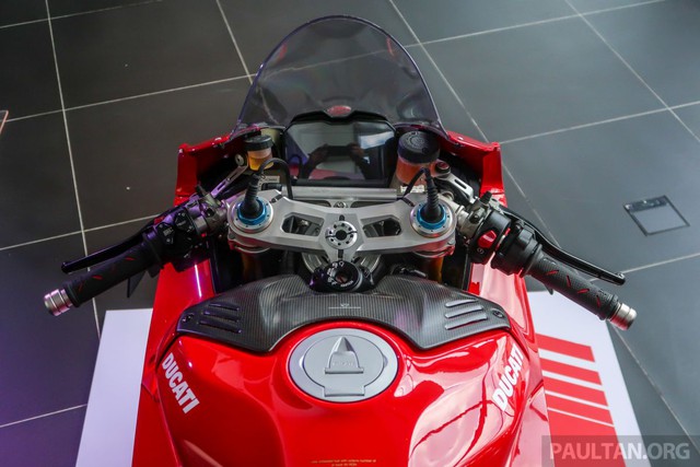 Khám phá bộ đôi “siêu” mô tô Ducati Panigale V4S và Panigale V2 2020 - Ảnh 4.