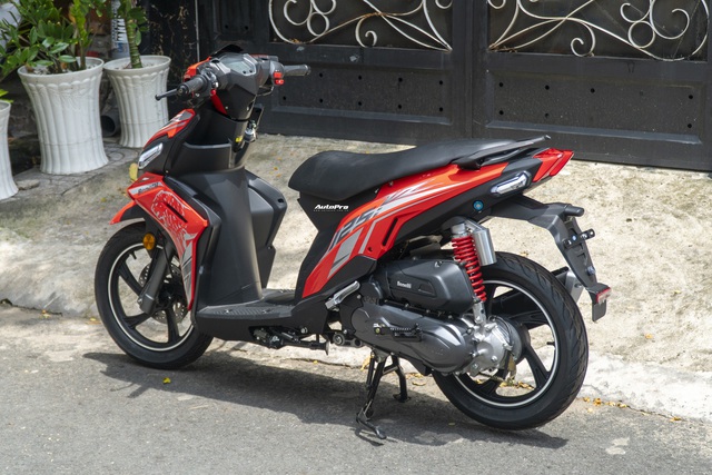 Benelli VZ125i gia 228 trieu dong dau Honda Vision va Yamaha FreeGo tai Viet Nam