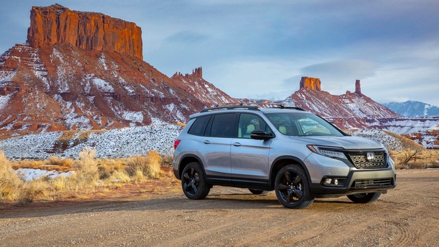 Đàn anh Honda CR-V nâng cấp phiên bản mới, nâng giá bán, đấu Hyundai Santa Fe