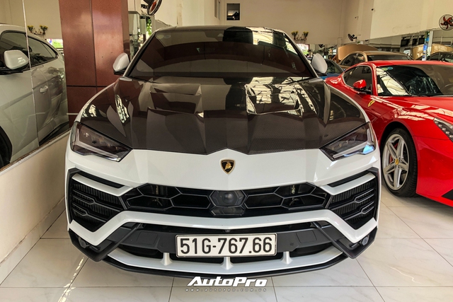 Chán decal, doanh nhân Bạc Liêu cho Lamborghini Urus cũ của Minh nhựa về màu nguyên bản - Ảnh 2. Chán decal, doanh nhân Bạc Liêu cho Lamborghini Urus cũ của Minh nhựa về màu nguyên bản - Ảnh 2.